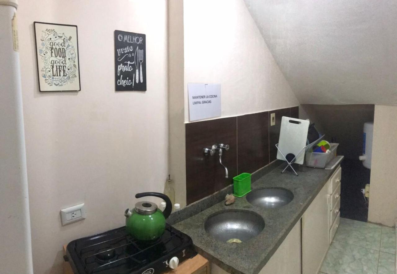 Colibri Hostel Puerto Iguazu Ngoại thất bức ảnh